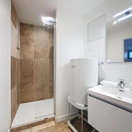 Gare 4 Pers Equipe N2 アパート